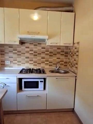 1к. из. кв. в пяти минутах от ст. метро Студенческая. Старт -7000 грн