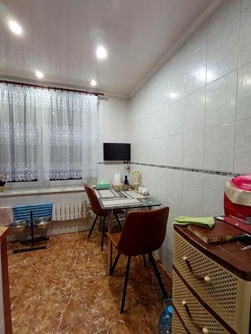 Продам очень хорошую 3х к.квартиру возле метро Студенческая