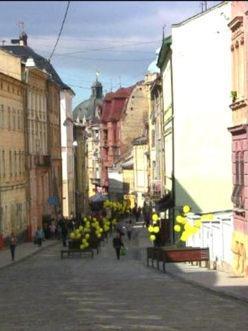 2-к. в.Л.Украінки, 14. Центр