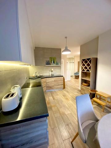 Михайла Донця вул., 2-А