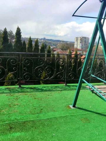 Будинок по вул. Кримська зі спальні вихід на терасу