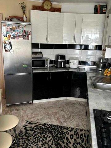 БЕЗ КОМІСІЇ шикарна ТРИКІМНАТНА квартра з гарним ремонтом ЖК Гранд Вілас