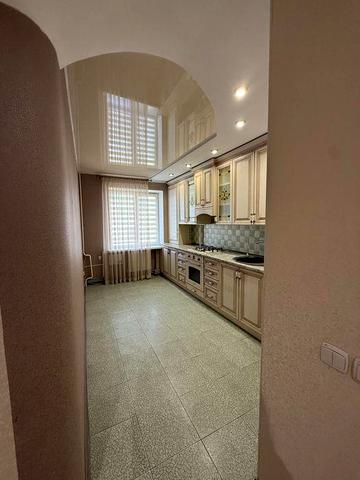 Продаж 3х. кімнатної квартири в Центрі