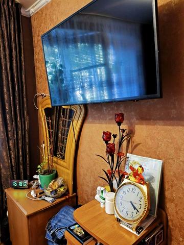 Вячеслава Чорновола вул., 1