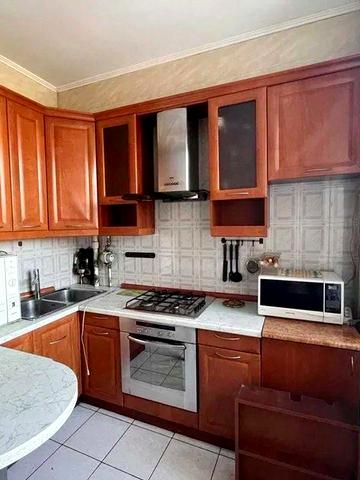простора 2к квартира на Подолі, Межигірська 56/50, поряд м.Т. Шевченка