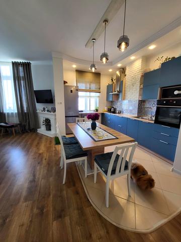 Градинська вул., 1