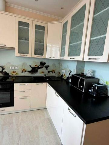 Вишневе Оренда просторої 3к квартири 85м2 в ЖК Акварелі-1 БЕЗ КОМІСІЇ