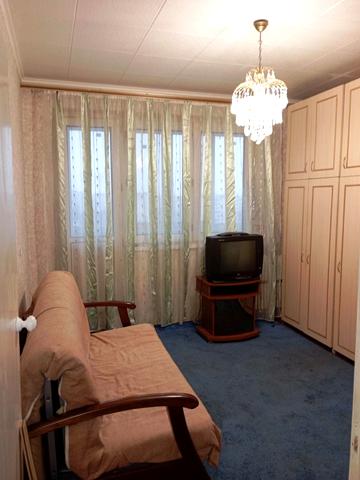 Яни Червоної вул., 15