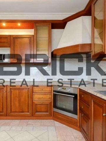 Здається 3 х -рівнева квартира вул Олександра Кониського 52/58