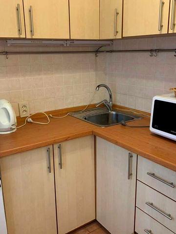 Довгострокова аренда, ст.метро Вокзальна, вул. П.Ніщинського 10