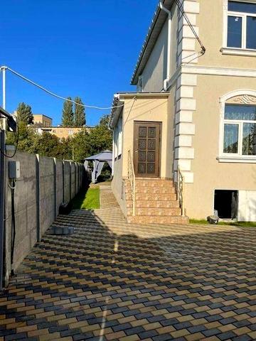 Аренда дома метро Нивки МРЕО можно военным