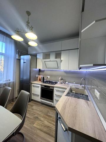 Захисників Миколаєва вул. (Декабристів), 38/1