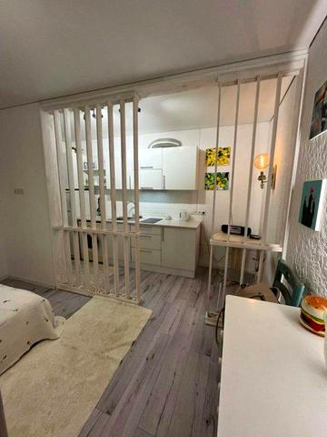 Садова вул., 6