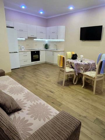 Середньофонтанська вул., 19б