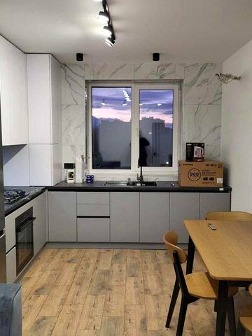 Оренда великої 1,5 кім Паркове містечко в.Національної гвардії Власник