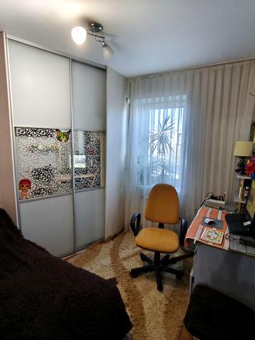 Запорізька вул., 21