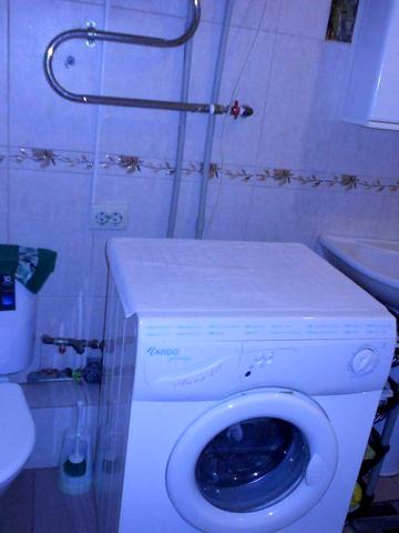 Сдам  2 кімнатну квартиру в центрі міста