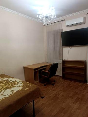 Здається 3 кімнатна квартира