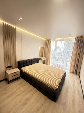 Віктора Некрасова вул. (Північно-Сирецька), 6