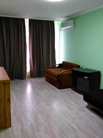 1-кімнатна на Березняках біля озера