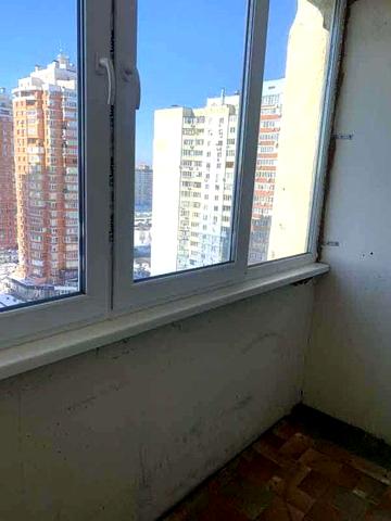 Продам 1-К квартиру на Троєщині в сучасному будинку