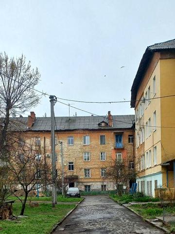 Обмін. Двокімнатна квартира по вул. Шевченка, стеля 3 м