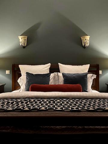 Ярославів Вал вул., 15-А