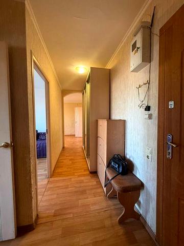 Продам 3к квартиру на Березинской,18