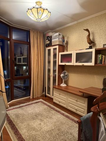 Тіниста вул., 9/12