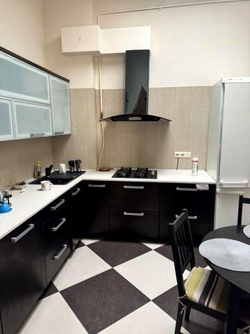 Здається 2 -х кімн.  кв. + дві спальні та гардеробна  в  теплій мансар