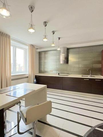 Голосіївська вул., 13