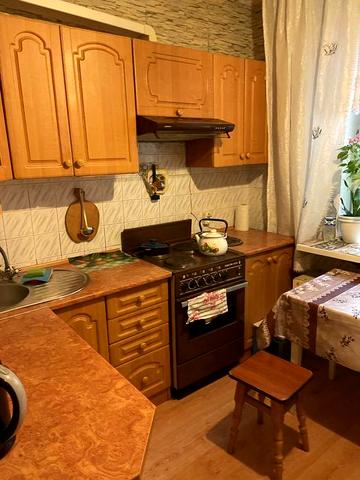 Оренда  1 кім кв пер  Квітневий 1 в Виноградар