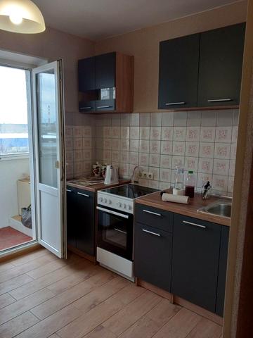 Володимира Висоцького бульв., 4