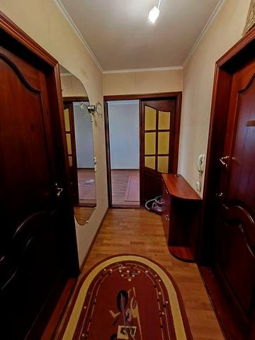 Сдаю трёх комнатного квартиру. Электронная 4/9. 10 тыс.