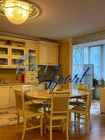 Шовковична вул., 29