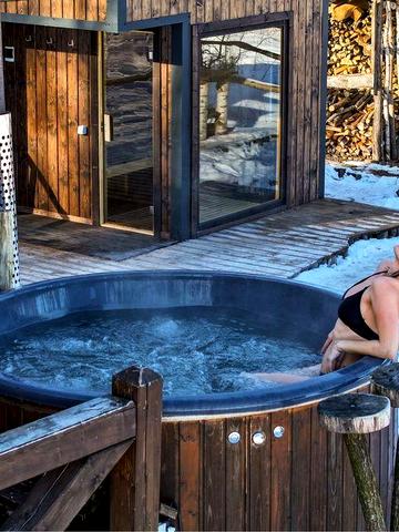 Котедж в лісі. Риболовля. Чан.Сауна.усамітнення