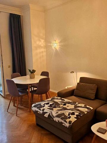 Олеся Гончара вул., 14