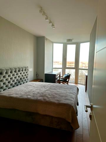 Володимира Івасюка просп. (Героїв Сталінграду), 2-Д