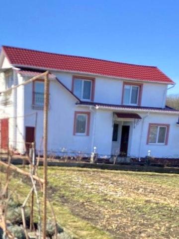 Продаж будинку. М. Новодністровськ. Ремонт. 13 соток