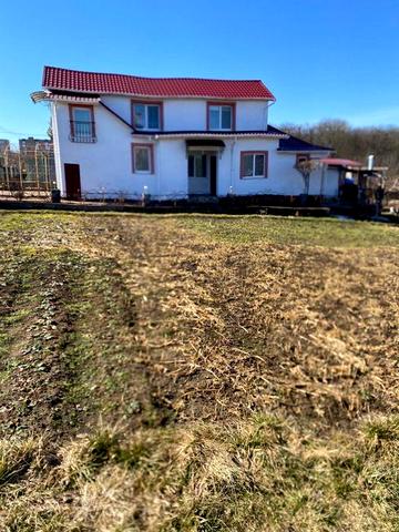 Продаж будинку. М. Новодністровськ. Ремонт. 13 соток