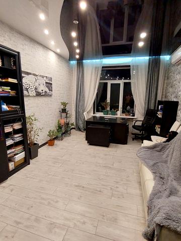 Почайнинська вул., 23