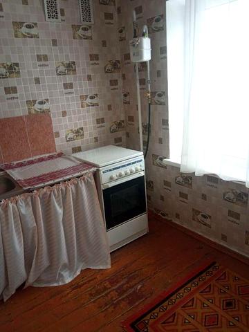 двохкімнатна квартира в каневі .центр.продам