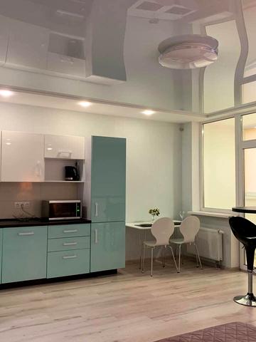 Драгоманова вул., 2