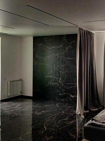 Продам 2-к кв просп Аерокосмический 82 (напротив Holiday)