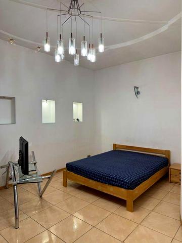 Сдам 3 комн. квартиру Центр ТЦ Никольский на месяц