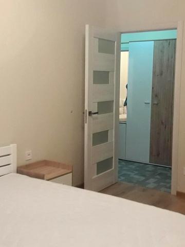 Євгена Чикаленка вул., 95