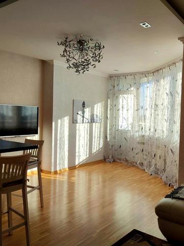 Миколи Руденка бульв. (Кольцова), 14-Ж