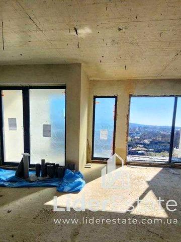 Видові таунхауси у скелі "Сьоме Небо","Чорна Сосна":1 км від Ужгороду