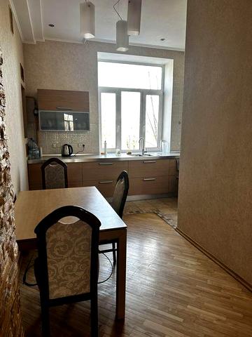 Сдам 3 ком квартиру метро Холодная Гора!