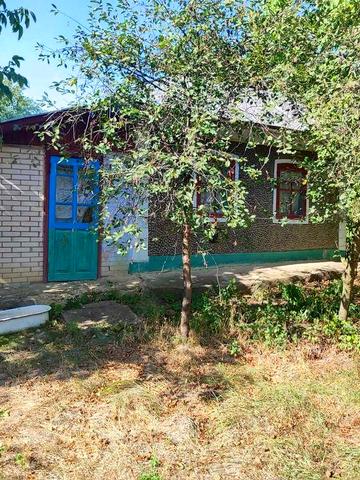 Продається гарний будинок в тихому селі
